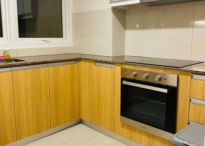 Savvy 3br Near Okada